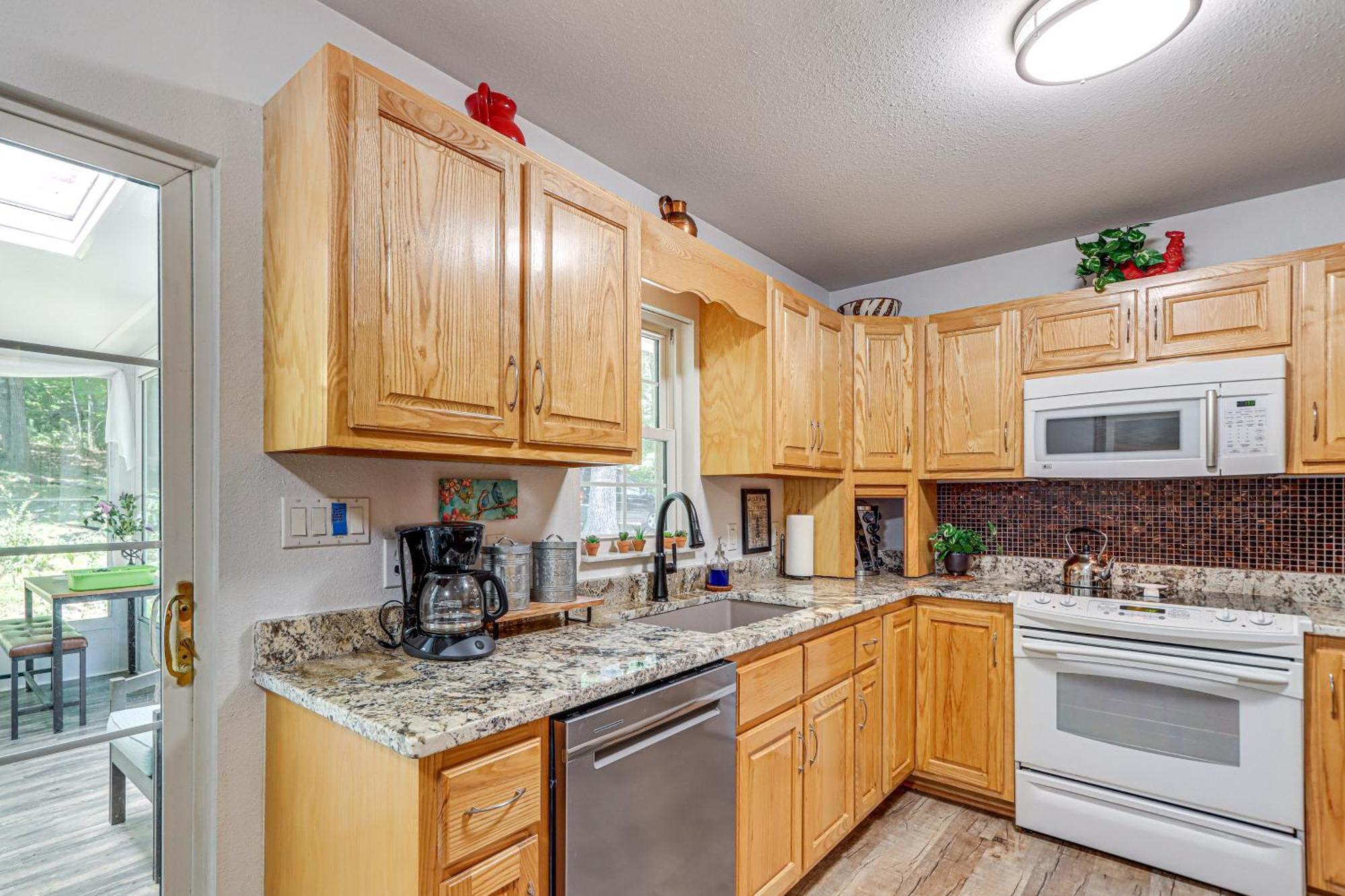 Pet-Friendly Home With Hot Tub In Blue Ridge! 외부 사진